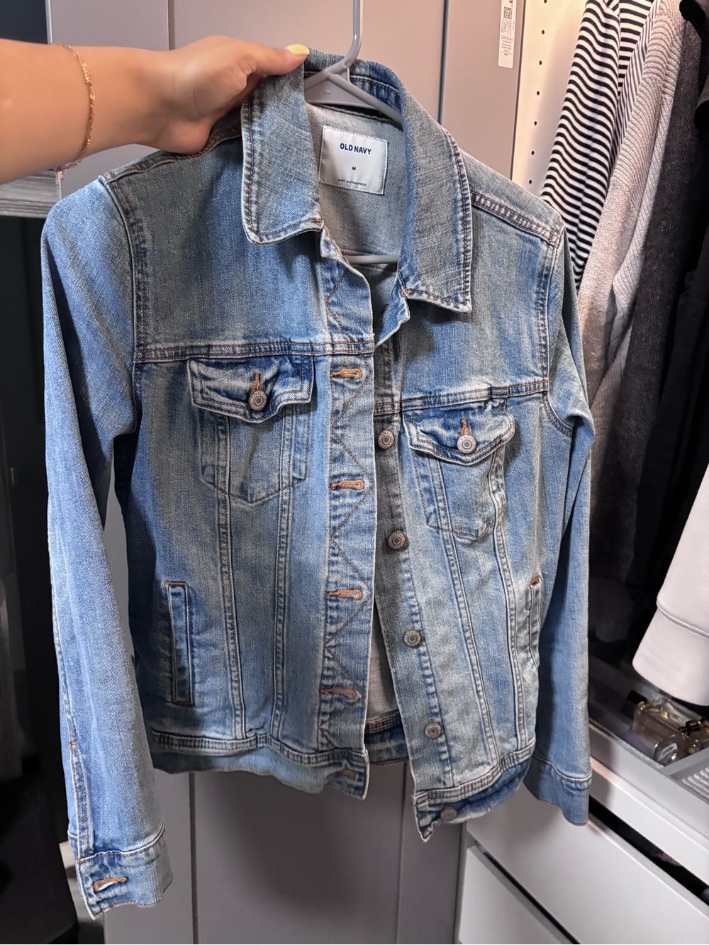 Old Navy Light Wash Denim Jean Jacket - Women's Button-Front